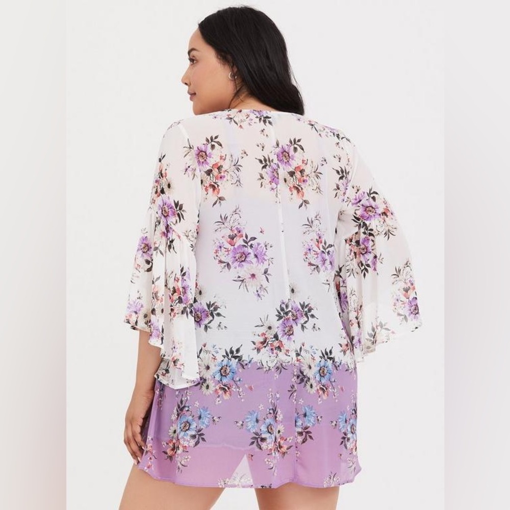 Torrid coffin circle sleeve kimono floral print white purple blue black pink - Picture 3 of 13